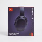 Casque sans fil JBL Tour One M2 noir sous plusieurs angles